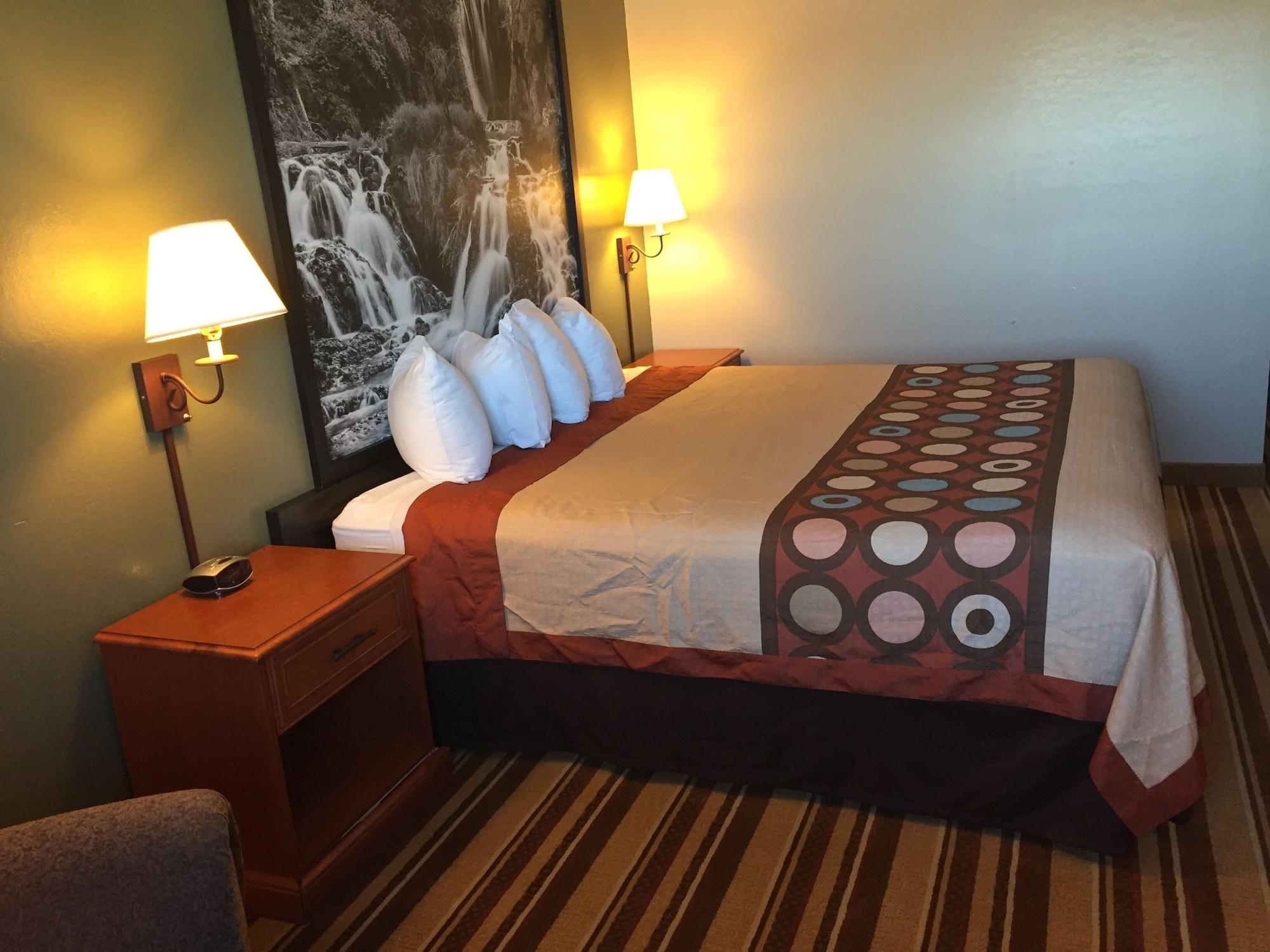 ซูเปอร์ 8 บาย วินด์แฮม แชมเบอร์เลน เซาท์ดาโคตา Hotel เชมเบอร์เลน ภายนอก รูปภาพ