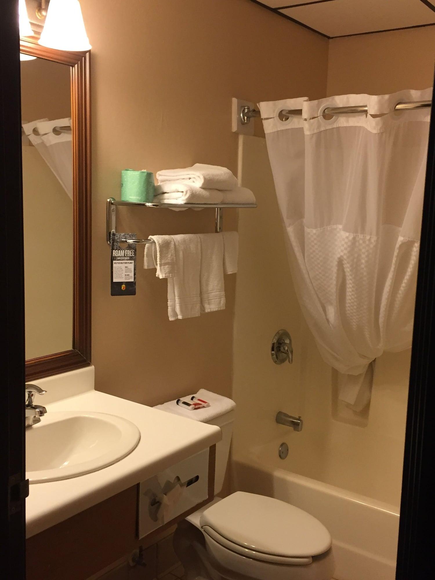 ซูเปอร์ 8 บาย วินด์แฮม แชมเบอร์เลน เซาท์ดาโคตา Hotel เชมเบอร์เลน ภายนอก รูปภาพ