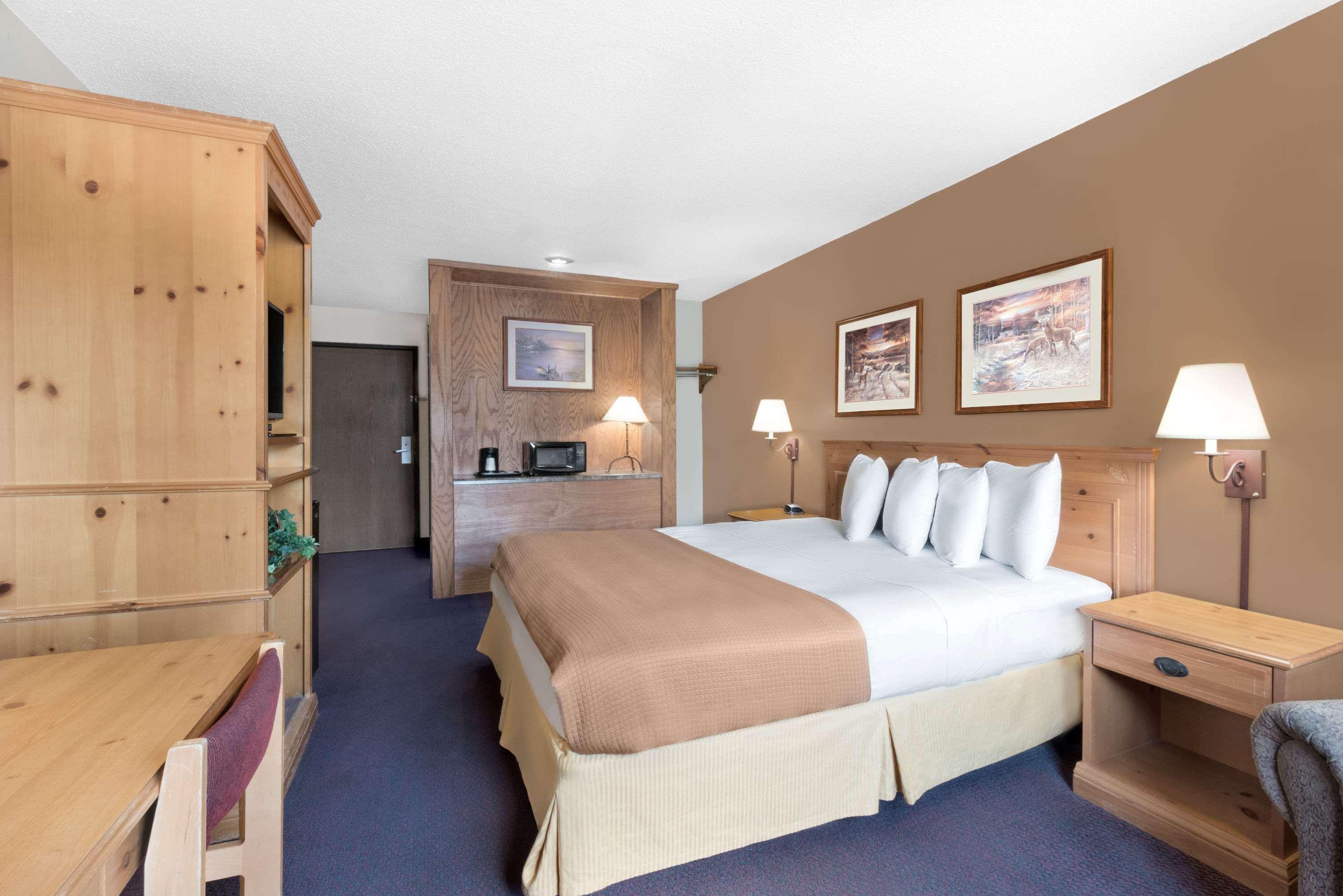 ซูเปอร์ 8 บาย วินด์แฮม แชมเบอร์เลน เซาท์ดาโคตา Hotel เชมเบอร์เลน ภายนอก รูปภาพ